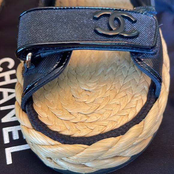 CHANEL 2022 Espadrilles Women’s Dad Sandals Size 40 NEW Braided Raffia CC Logos - Picture 6 of 12